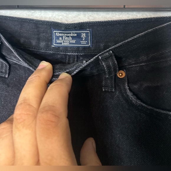 Abercrombie & Fitch Annie high rise shorts - Picture 3 of 3